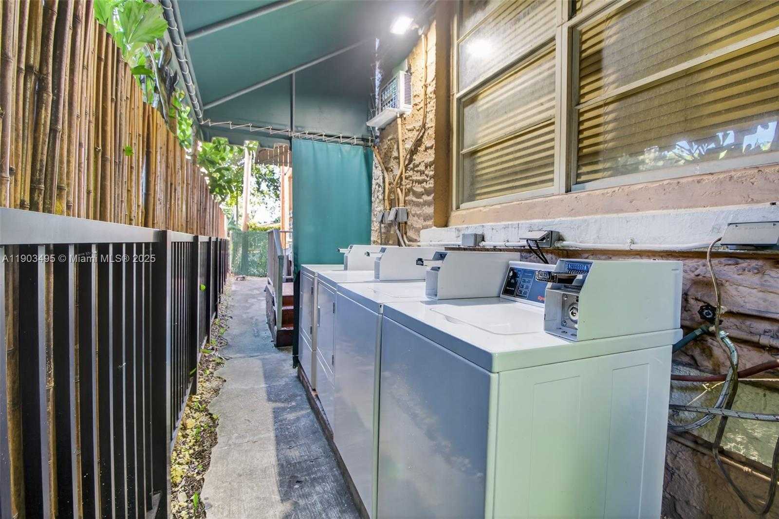 Small Image of 3409 SOUTH LE JEUNE RD #5a, Coral Gables Number 13