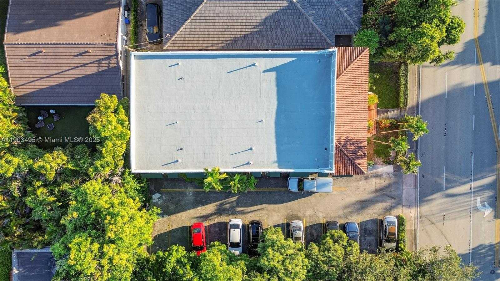 Small Image of 3409 SOUTH LE JEUNE RD #5a, Coral Gables Number 6