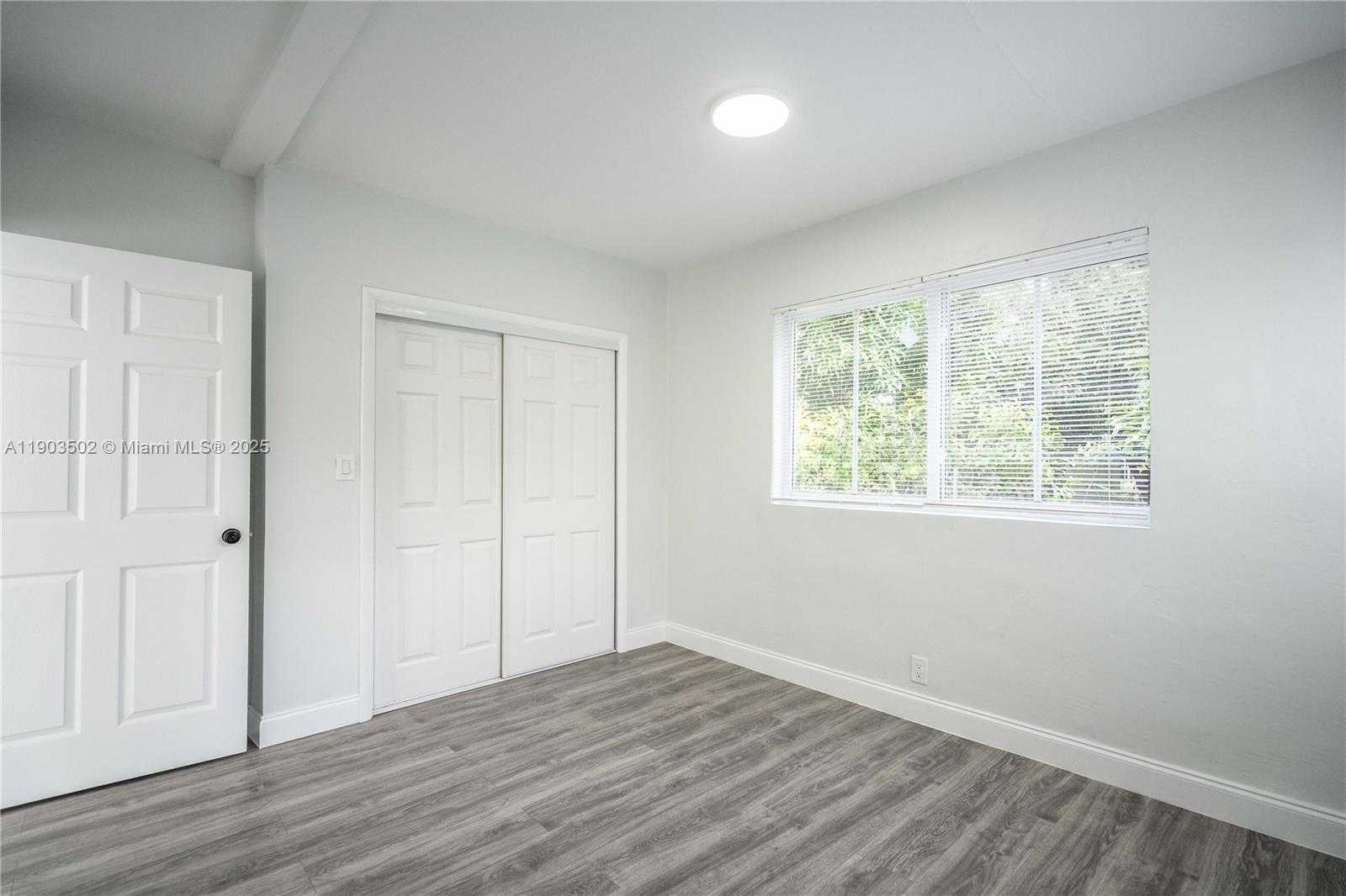 Small Image of 6871 ABBOTT AVE #4, Miami Beach Number 9