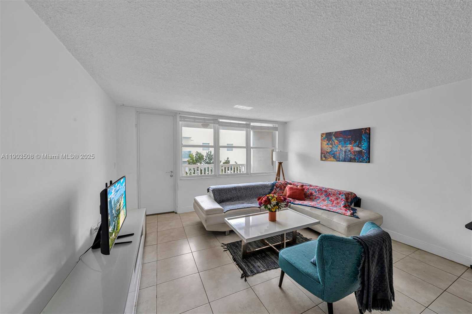 Small Image of 2016 BAY DR #505, Miami Beach Number 4