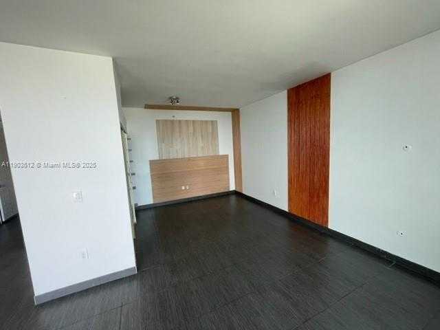 Small Image of 253 2ND ST #3807, Miami Number 13
