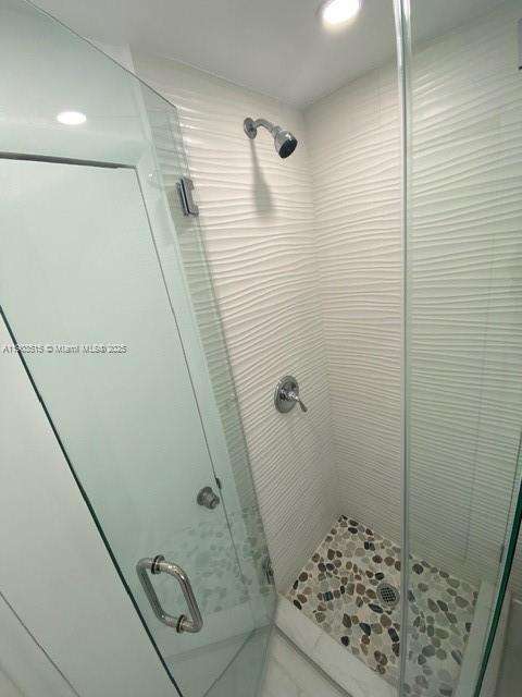 Small Image of 119 MENORES AVE #1A, Coral Gables Number 15