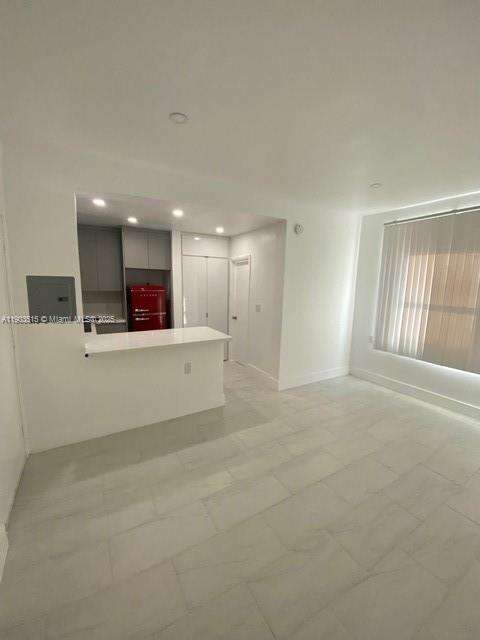 Small Image of 119 MENORES AVE #1A, Coral Gables Number 9