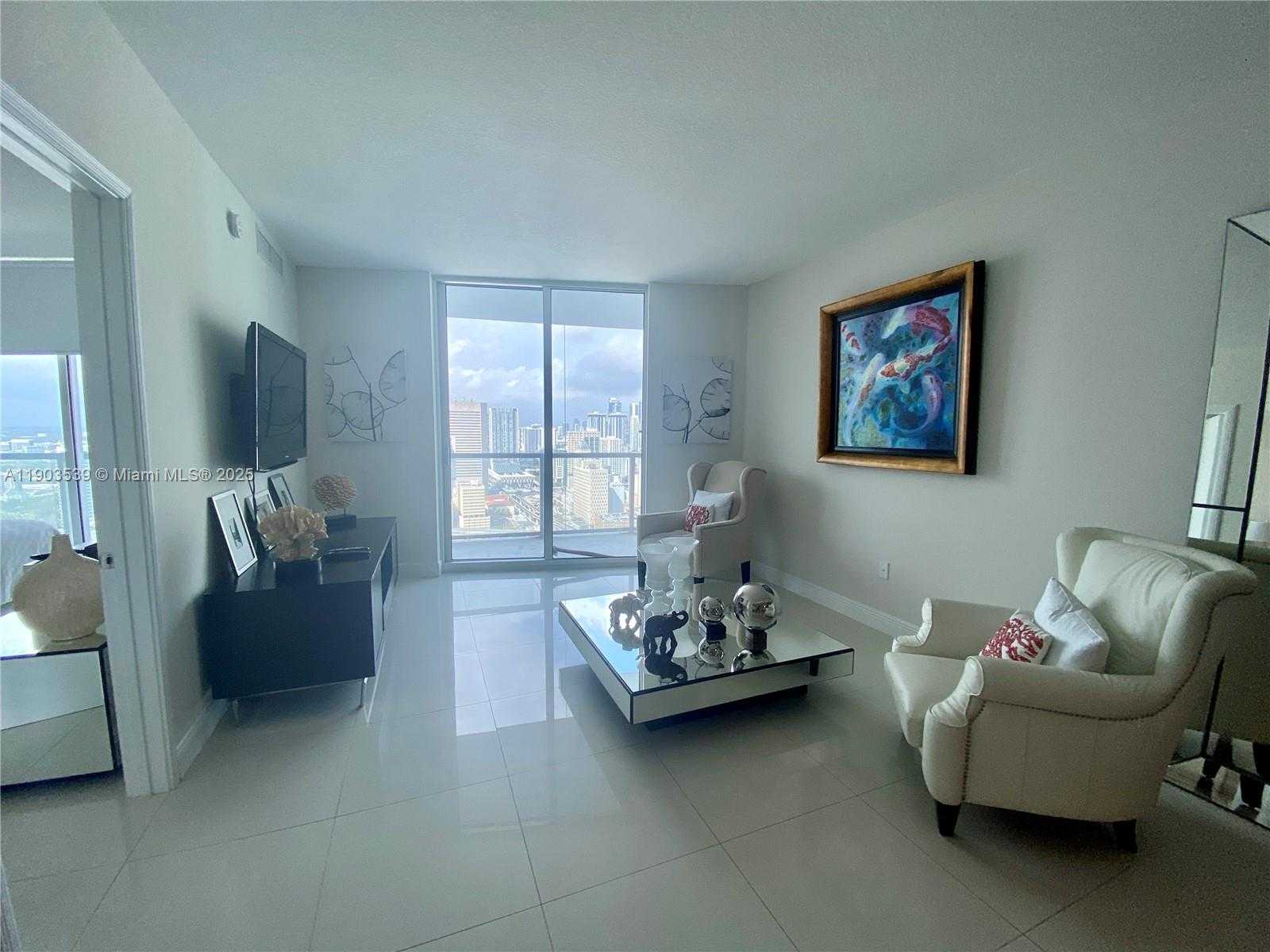Small Image of 185 SOUTH WEST 7 ST #3207, Miami Number 5