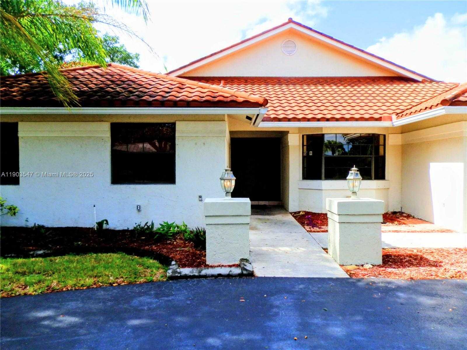 Small Image of 2700 NORTH WEST 112TH AVE #2700, Coral Springs Number 3