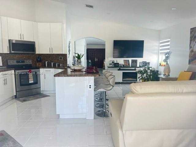 Small Image of 9435 SOUTH WEST 156TH PL #9435, Miami Number 20