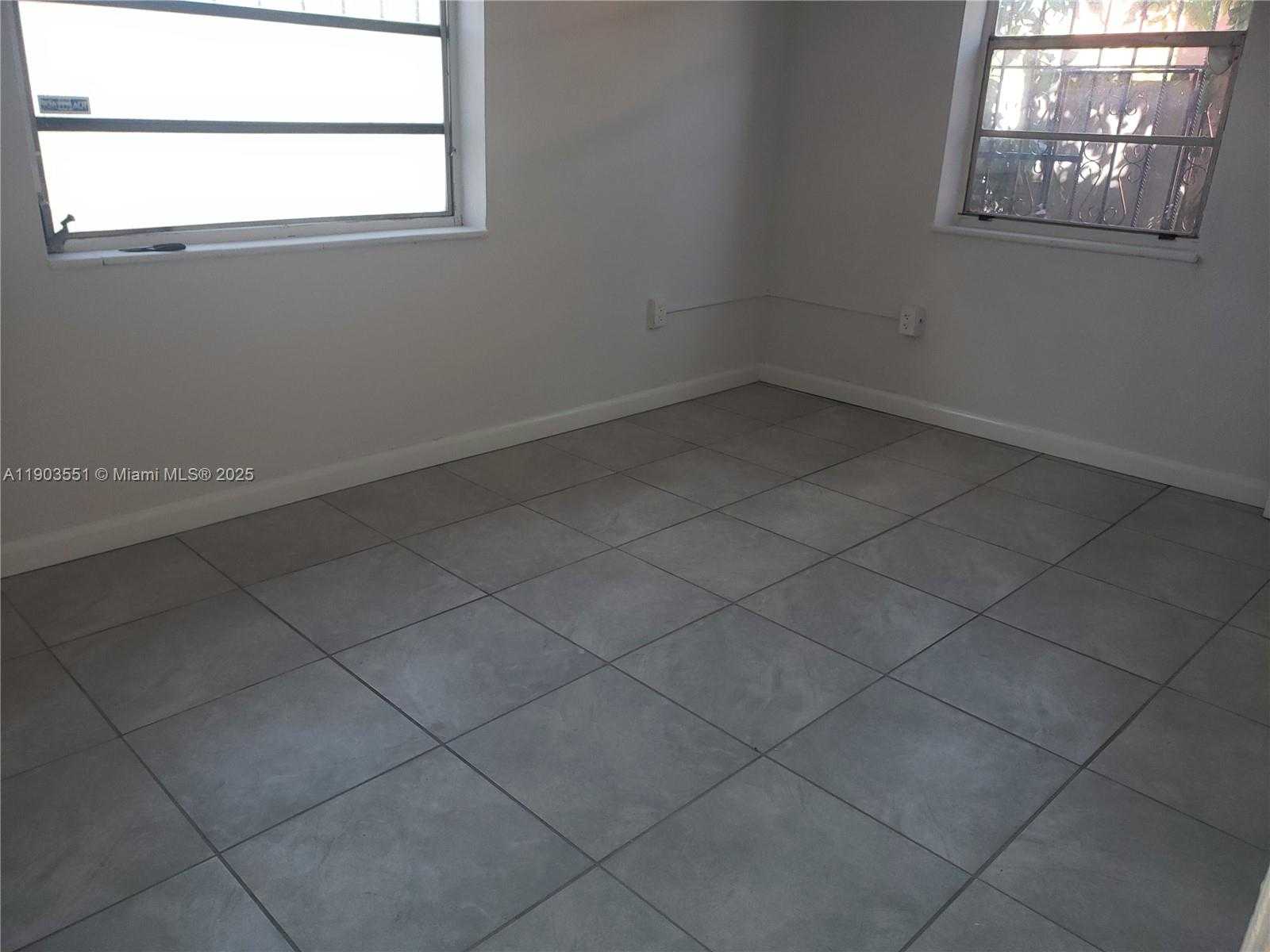 Small Image of 1370 NORTH WEST 116 TER, North Miami Number 5