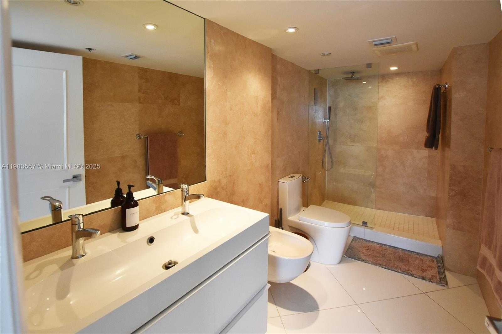 Small Image of 540 BRICKELL KEY DR #1427, Miami Number 15