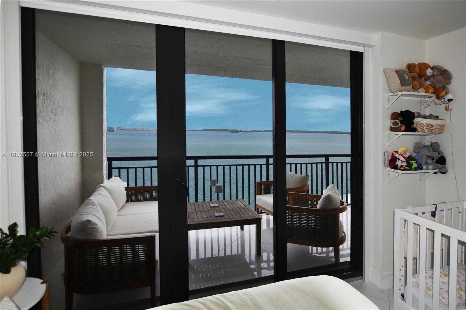 Small Image of 540 BRICKELL KEY DR #1427, Miami Number 22