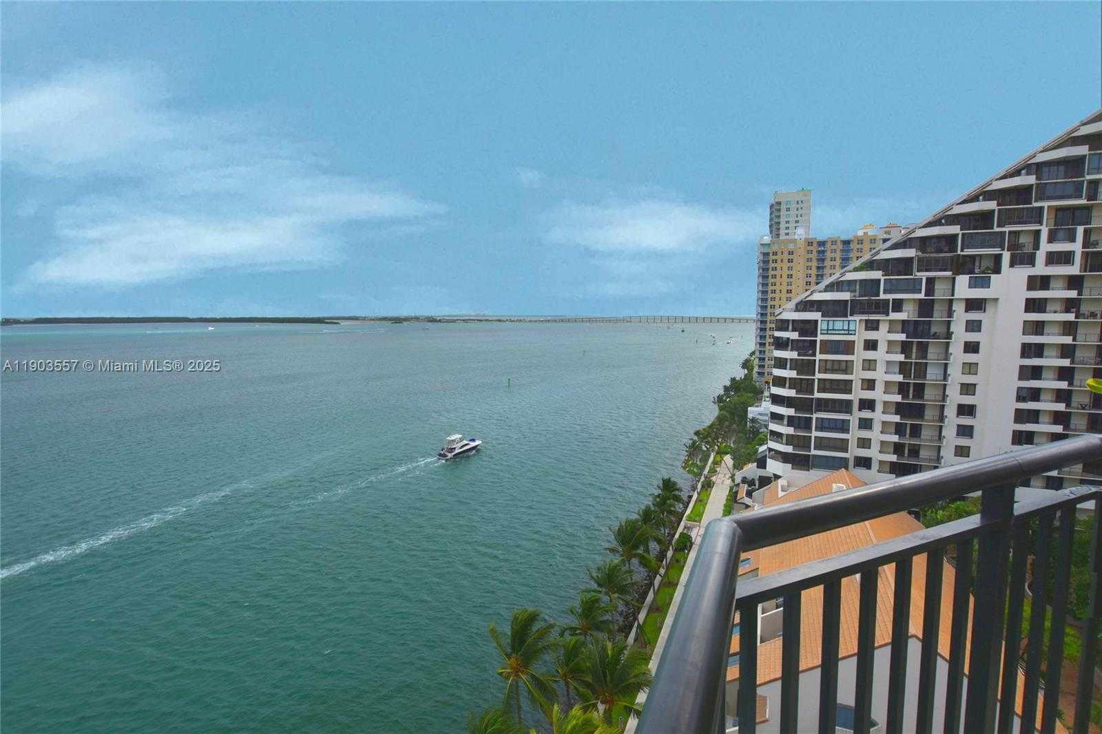 Small Image of 540 BRICKELL KEY DR #1427, Miami Number 4