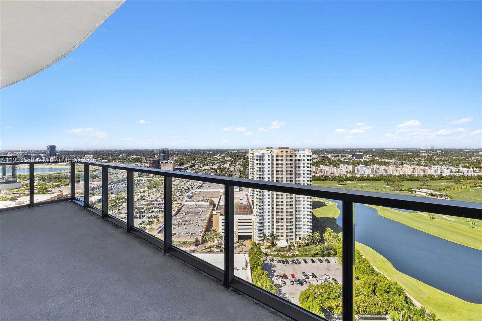 Small Image of 101 DIPLOMAT PKWY #PH05, Hallandale Beach Number 10