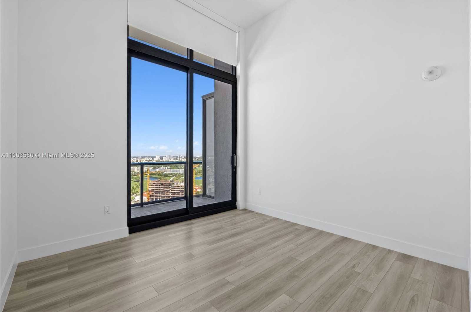 Small Image of 101 DIPLOMAT PKWY #PH05, Hallandale Beach Number 25