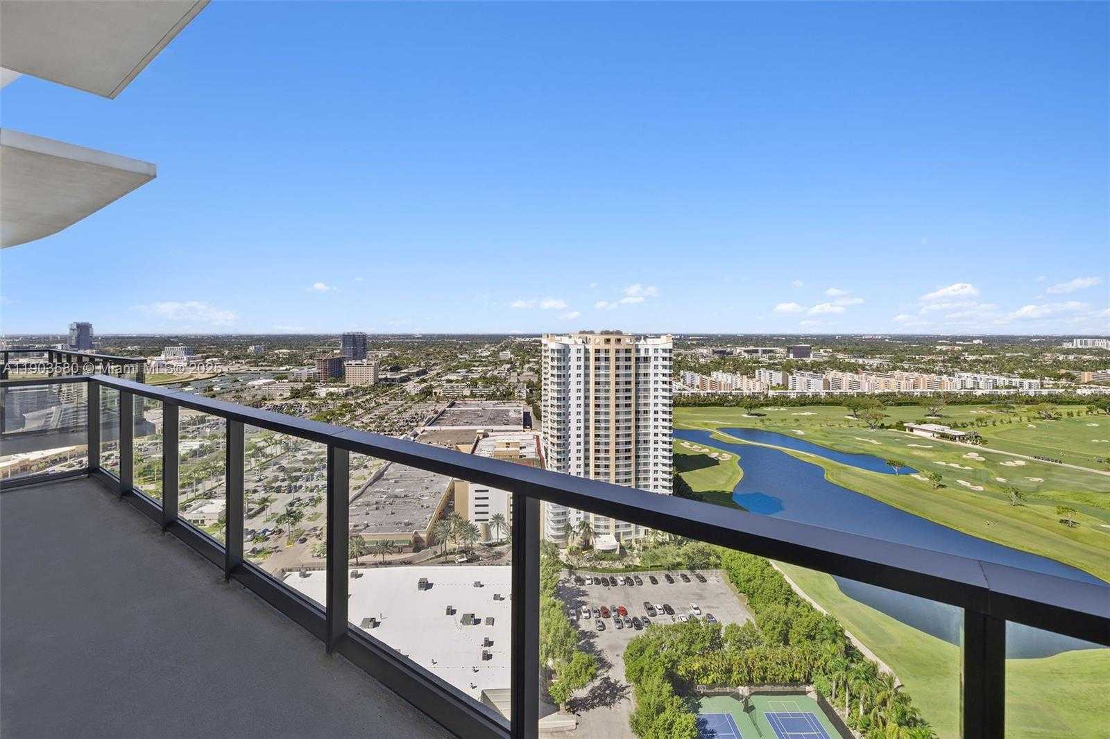 Small Image of 101 DIPLOMAT PKWY #PH05, Hallandale Beach Number 32