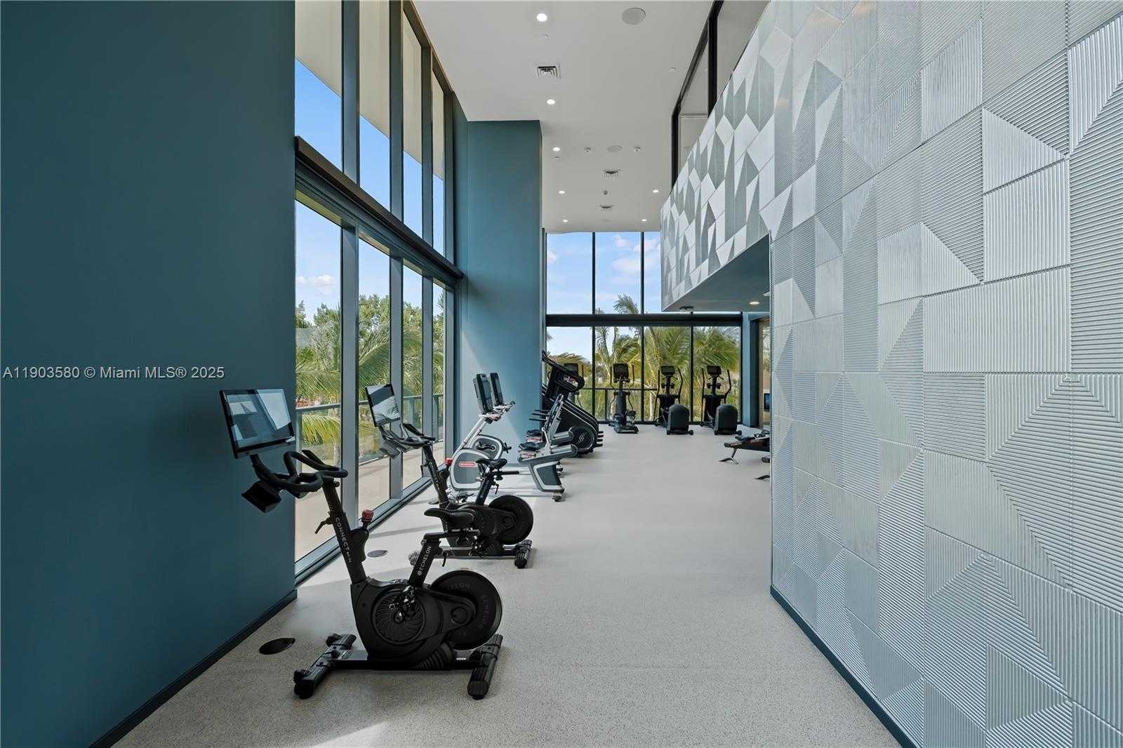 Small Image of 101 DIPLOMAT PKWY #PH05, Hallandale Beach Number 48