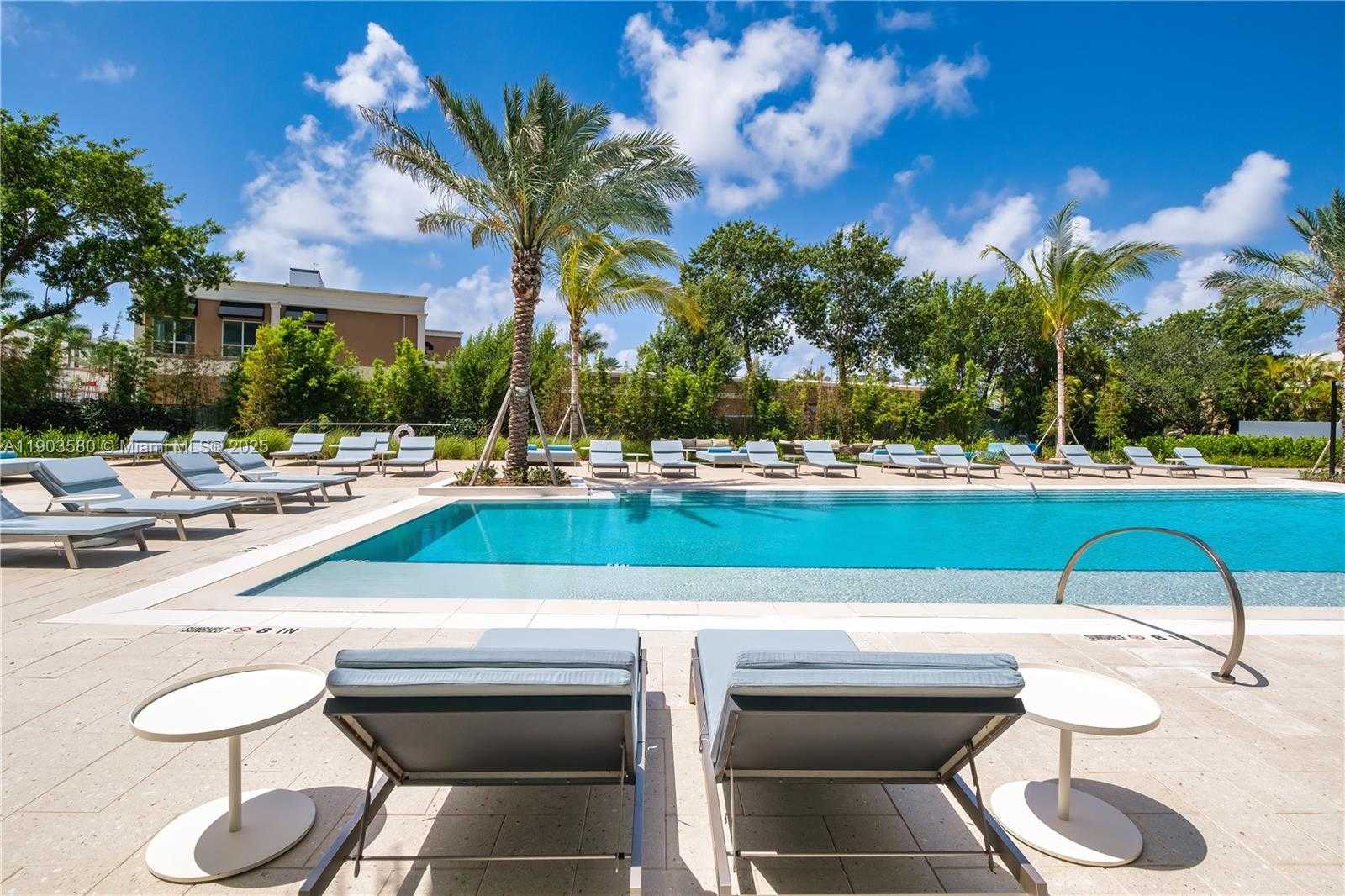 Small Image of 101 DIPLOMAT PKWY #PH05, Hallandale Beach Number 76