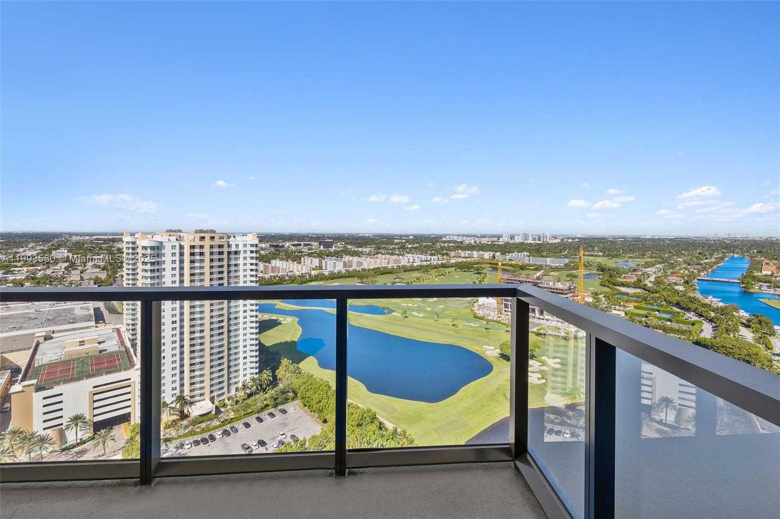 Small Image of 101 DIPLOMAT PKWY #PH05, Hallandale Beach Number 8