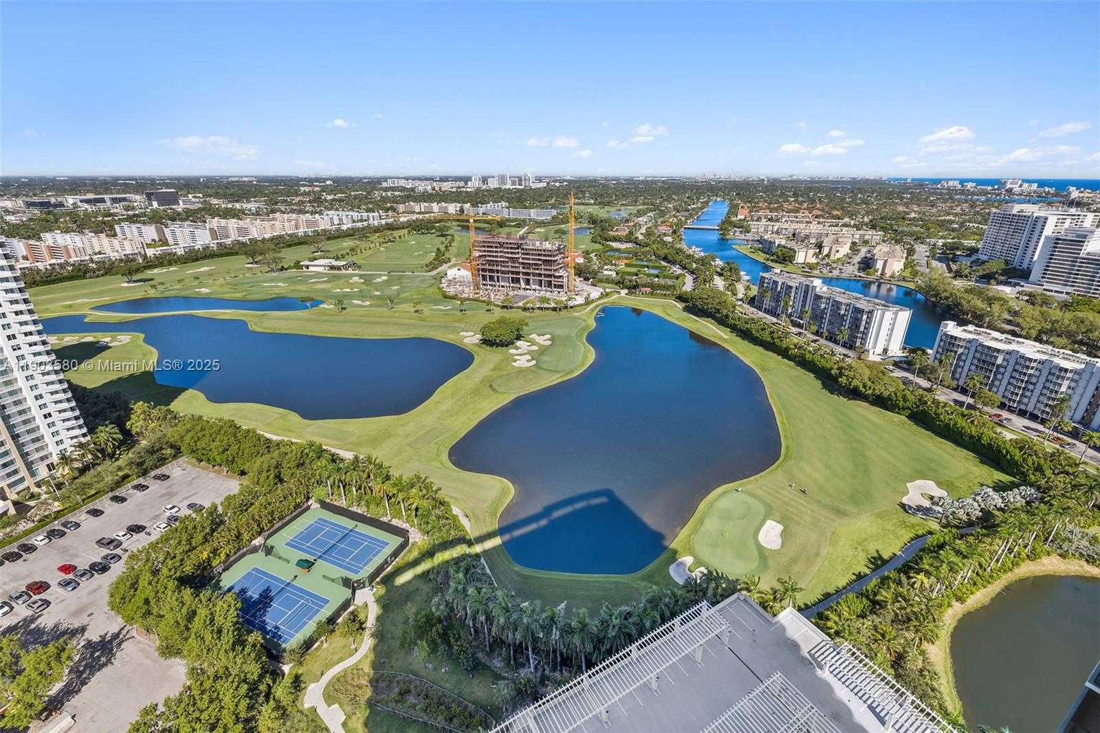 Small Image of 101 DIPLOMAT PKWY #PH05, Hallandale Beach Number 9