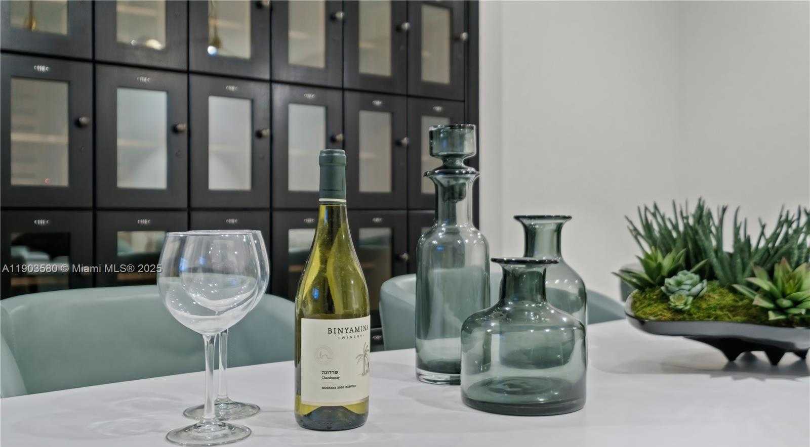 Small Image of 101 DIPLOMAT PKWY #PH05, Hallandale Beach Number 92