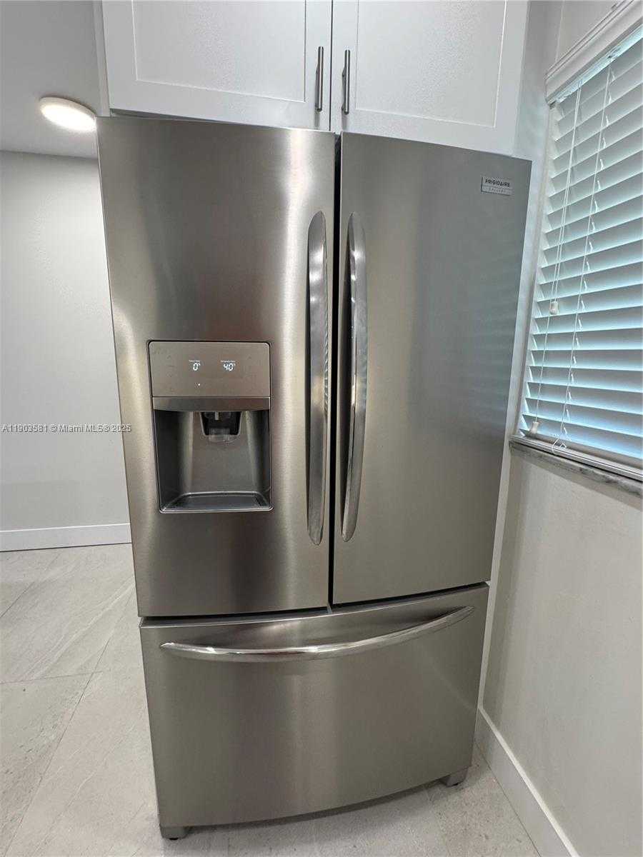 Small Image of 7810 CAMINO REAL #I 104, Miami Number 5