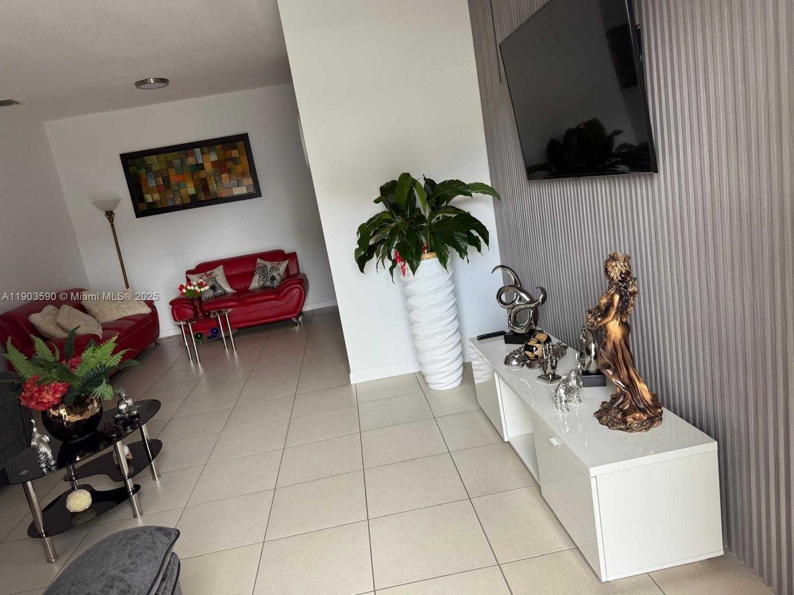 Small Image of 22522 SOUTH WEST 109TH PSGE, Miami Number 3