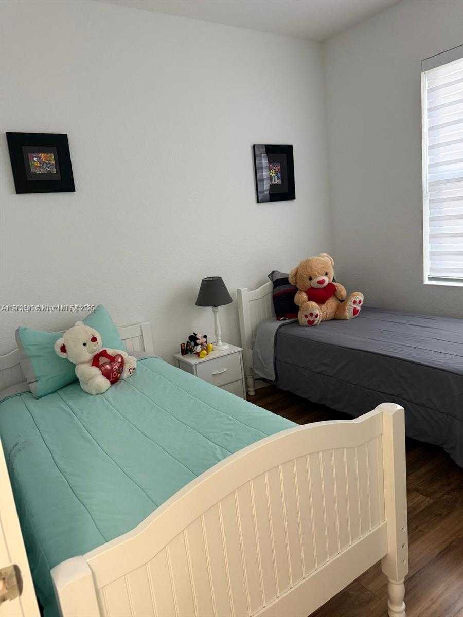 Small Image of 22522 SOUTH WEST 109TH PSGE, Miami Number 9