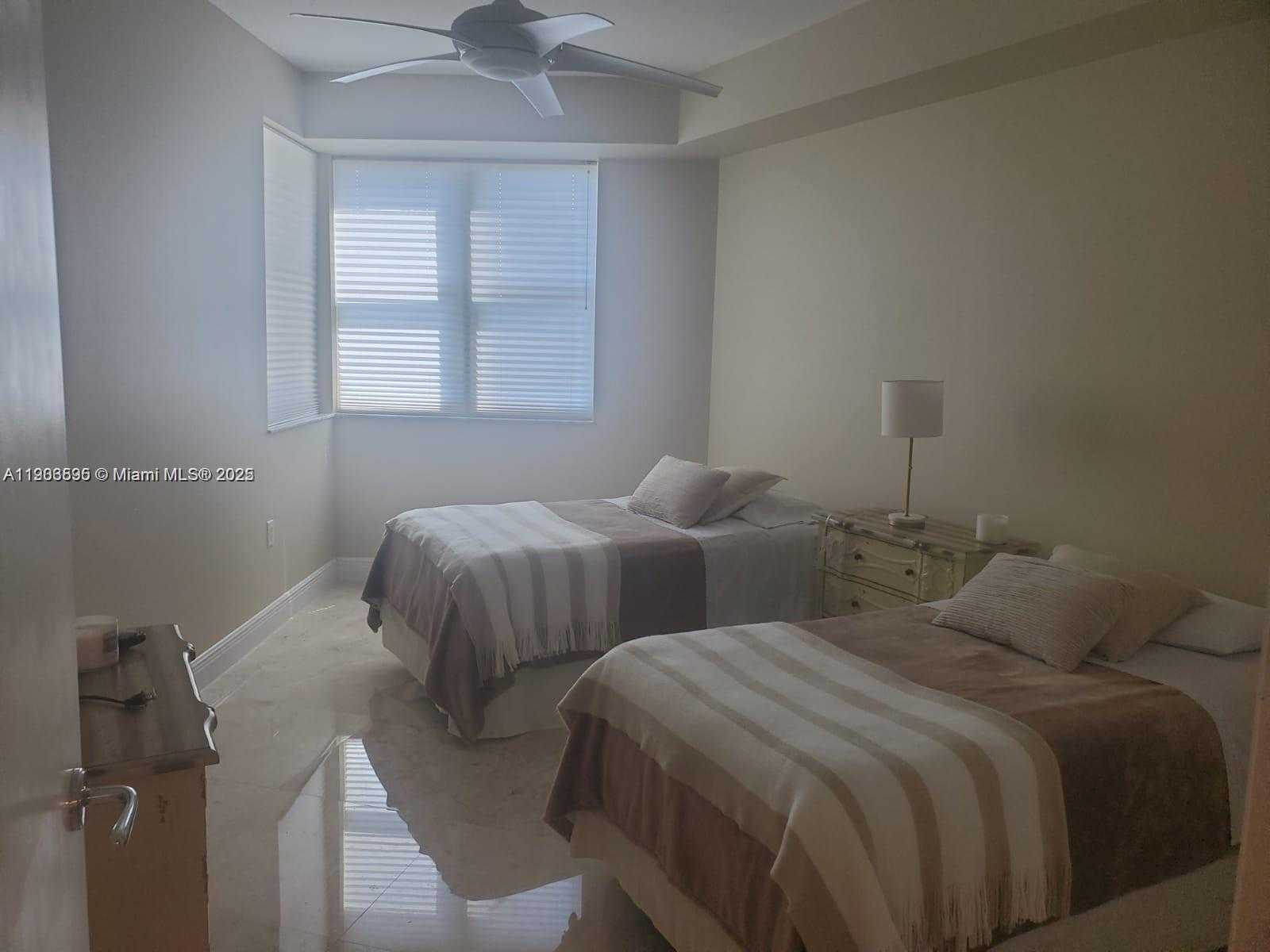 Small Image of 19900 EAST COUNTRY CLUB DR #607, Aventura Number 5