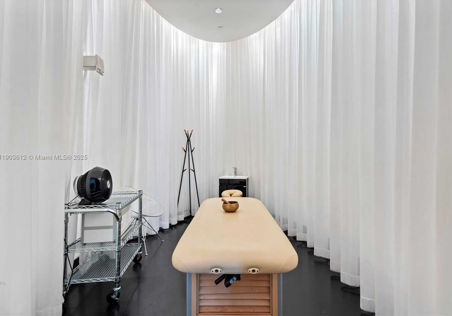 Small Image of 450 ALTON RD #704, Miami Beach Number 12