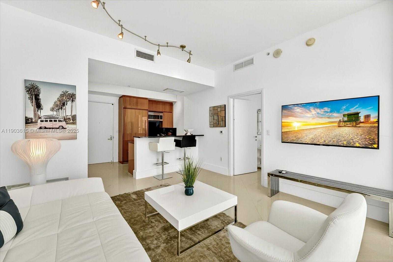 Imagen de Pequeño Objeto