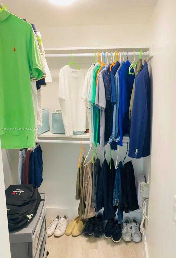 Small Image of 1528 BRICKELL AVE #103, Miami Number 16