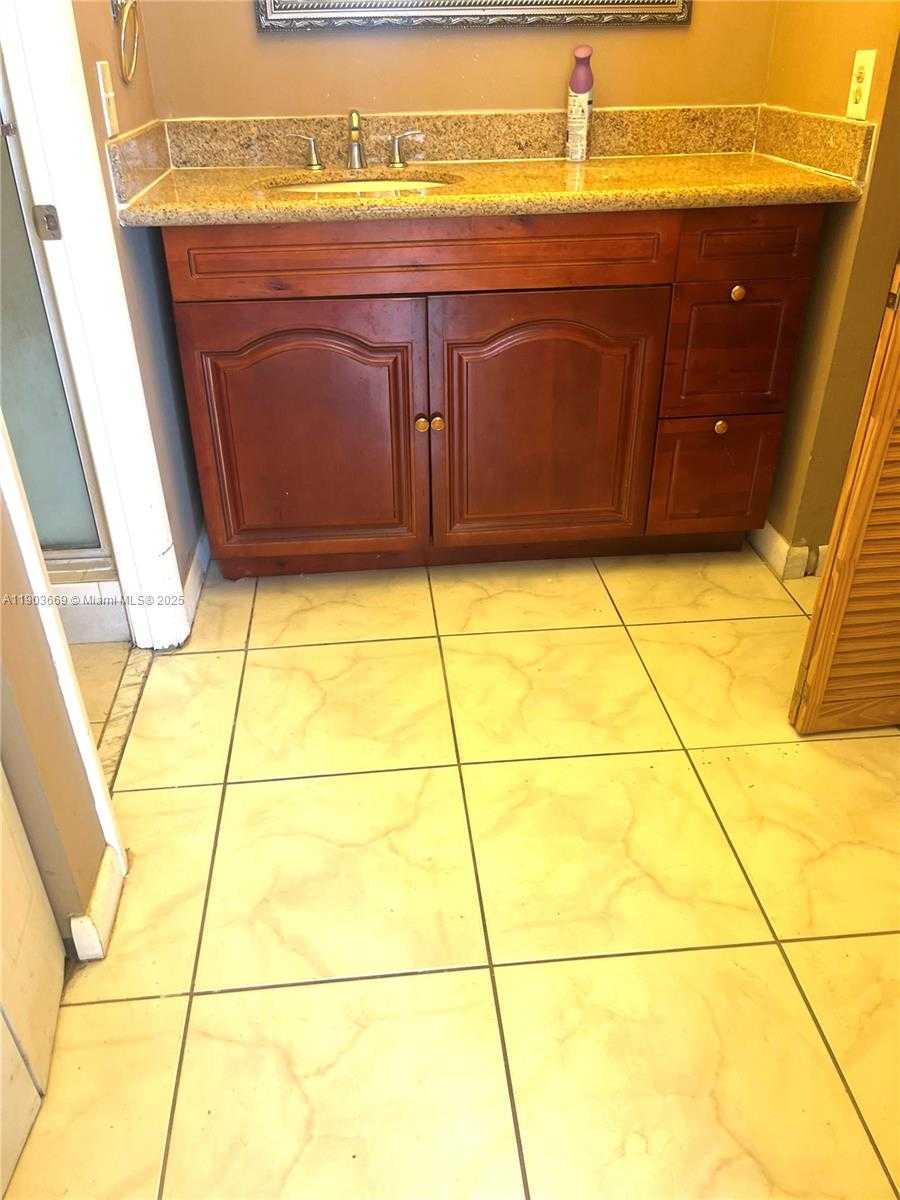 Small Image of 2025 NORTH EAST 164TH ST #508, North Miami Beach Number 14