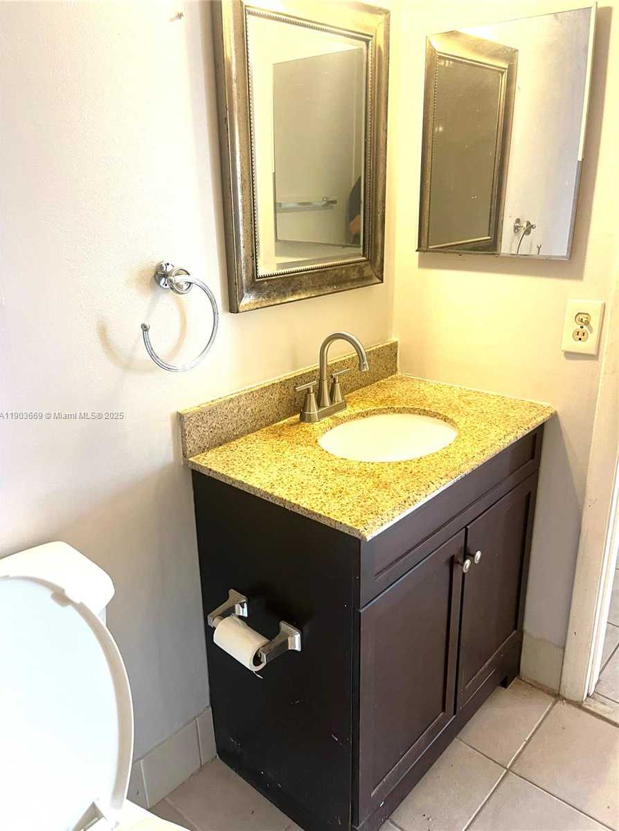 Small Image of 2025 NORTH EAST 164TH ST #508, North Miami Beach Number 4