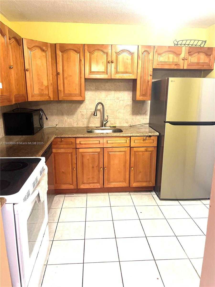 Small Image of 2025 NORTH EAST 164TH ST #508, North Miami Beach Number 7