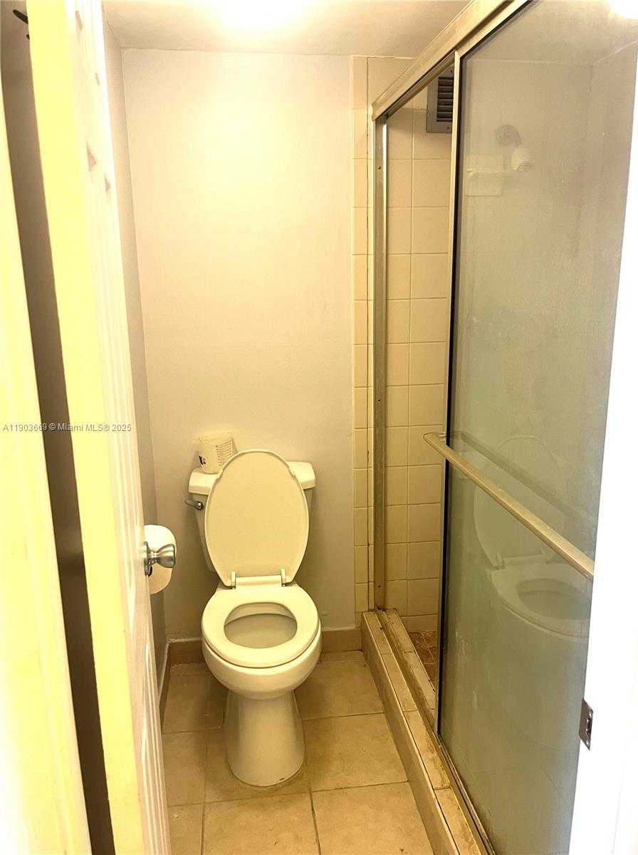 Small Image of 2025 NORTH EAST 164TH ST #508, North Miami Beach Number 9