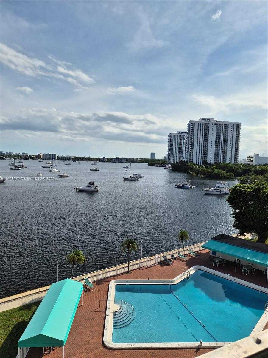 Small Image of 2910 POINT EAST DR #M610, Aventura Number 34