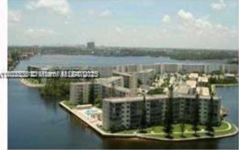Small Image of 2910 POINT EAST DR #M610, Aventura Number 43