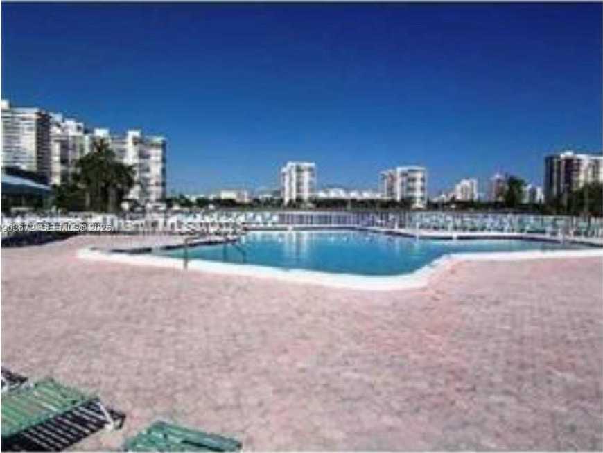 Small Image of 2910 POINT EAST DR #M610, Aventura Number 49