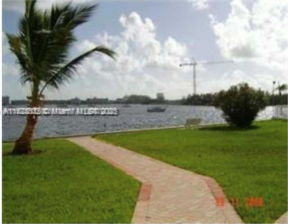 Small Image of 2910 POINT EAST DR #M610, Aventura Number 54