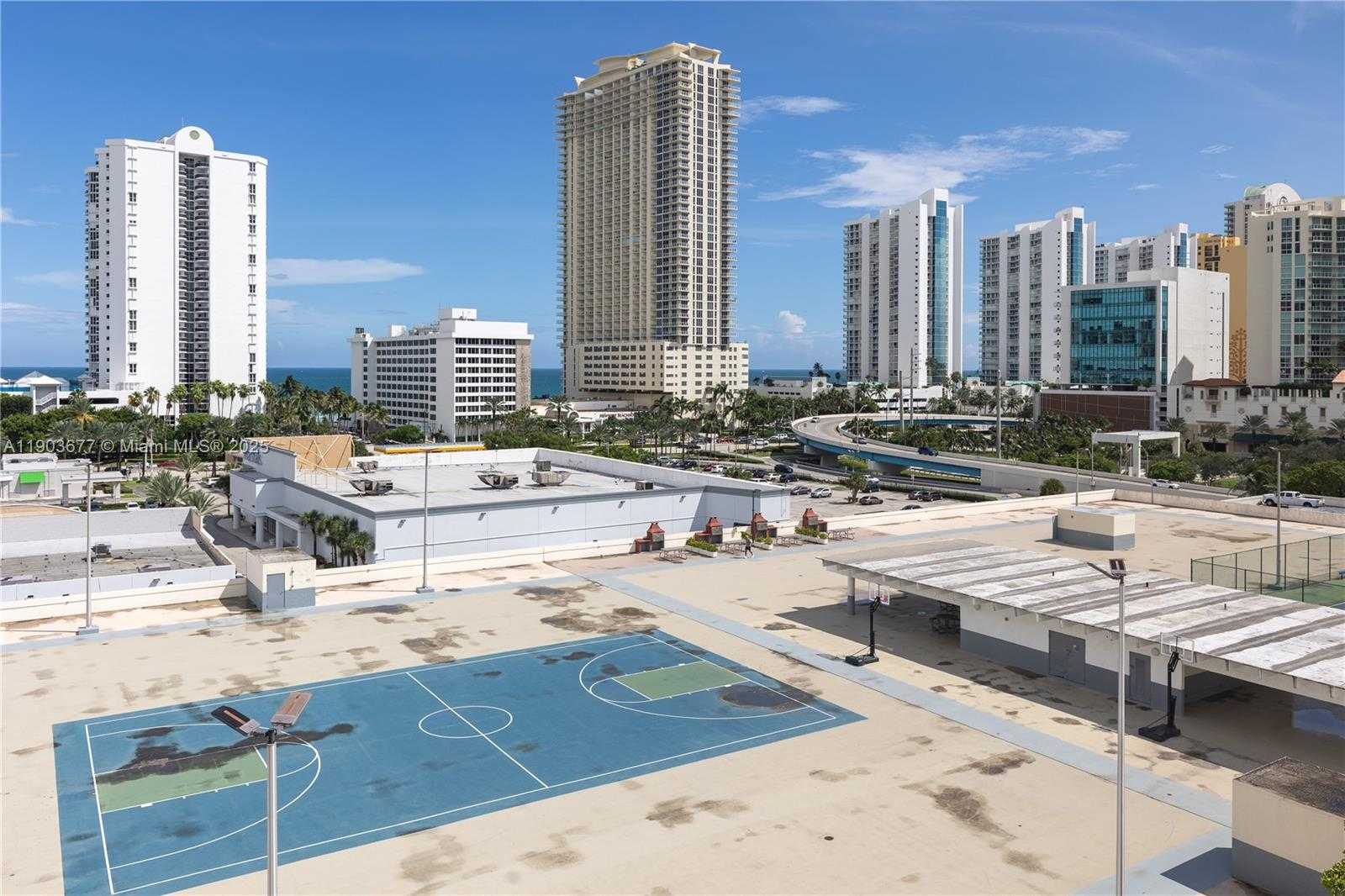 Small Image of 17011 NORTH BAY RD #919, Sunny Isles Beach Number 18