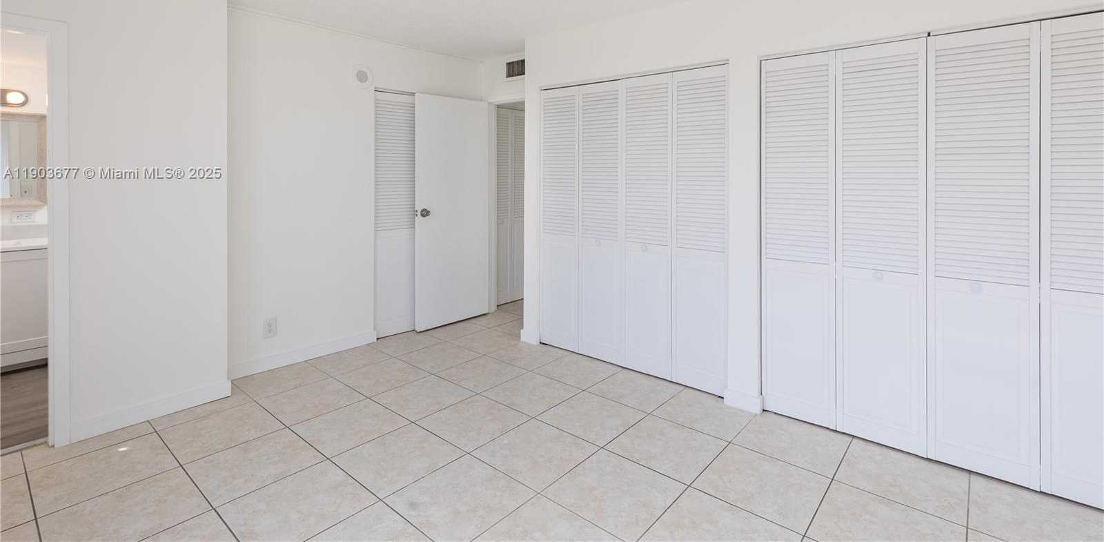 Small Image of 17011 NORTH BAY RD #919, Sunny Isles Beach Number 5
