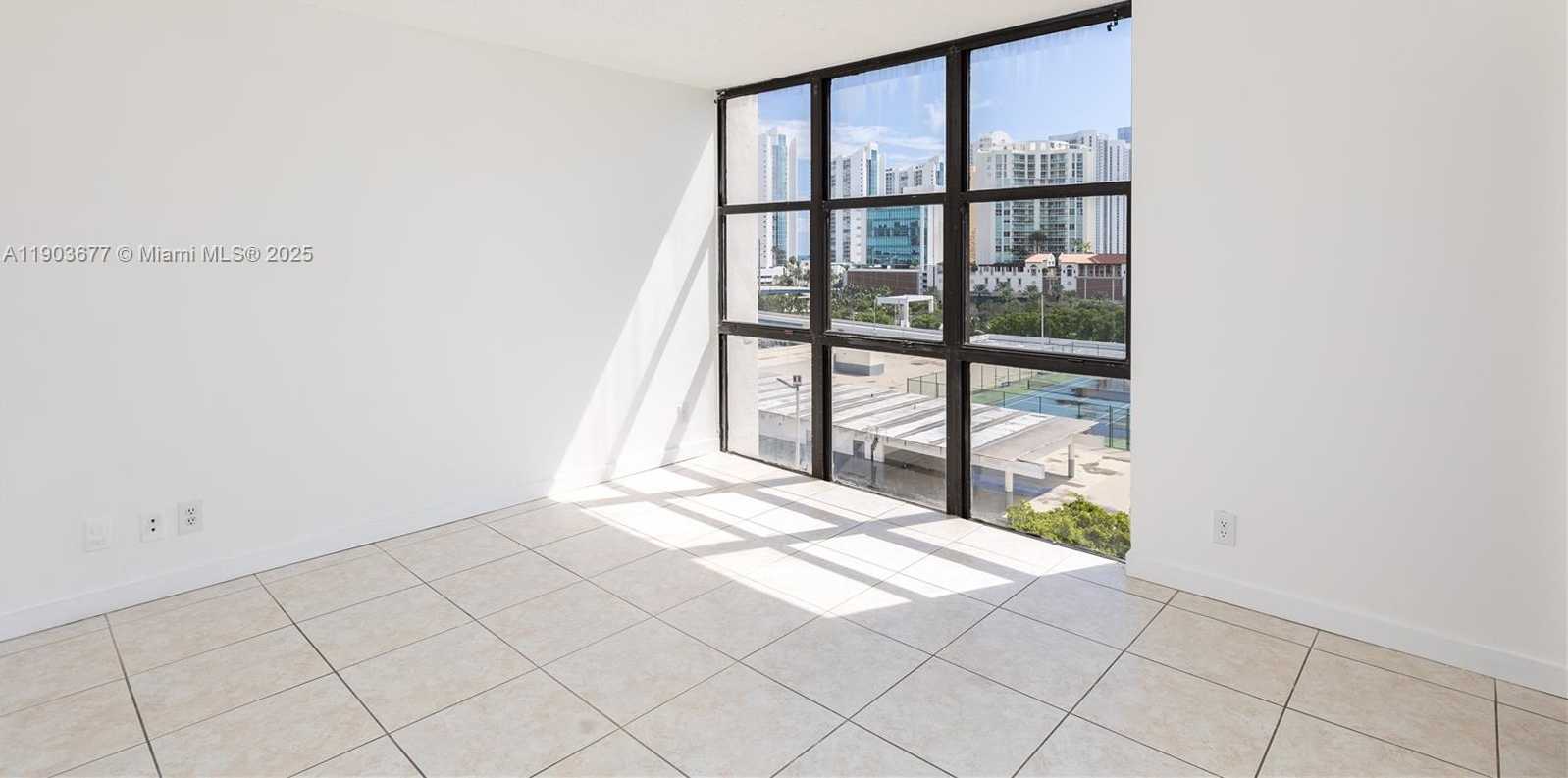 Small Image of 17011 NORTH BAY RD #919, Sunny Isles Beach Number 9