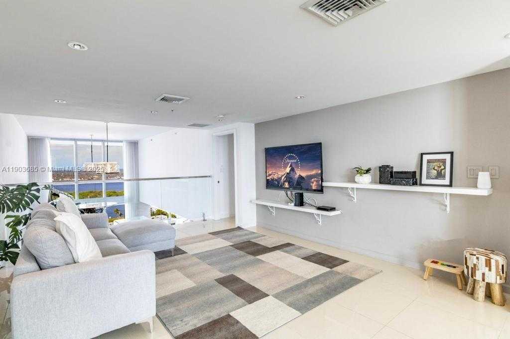 Small Image of 7928 EAST DR #1604, North Bay Village Number 11