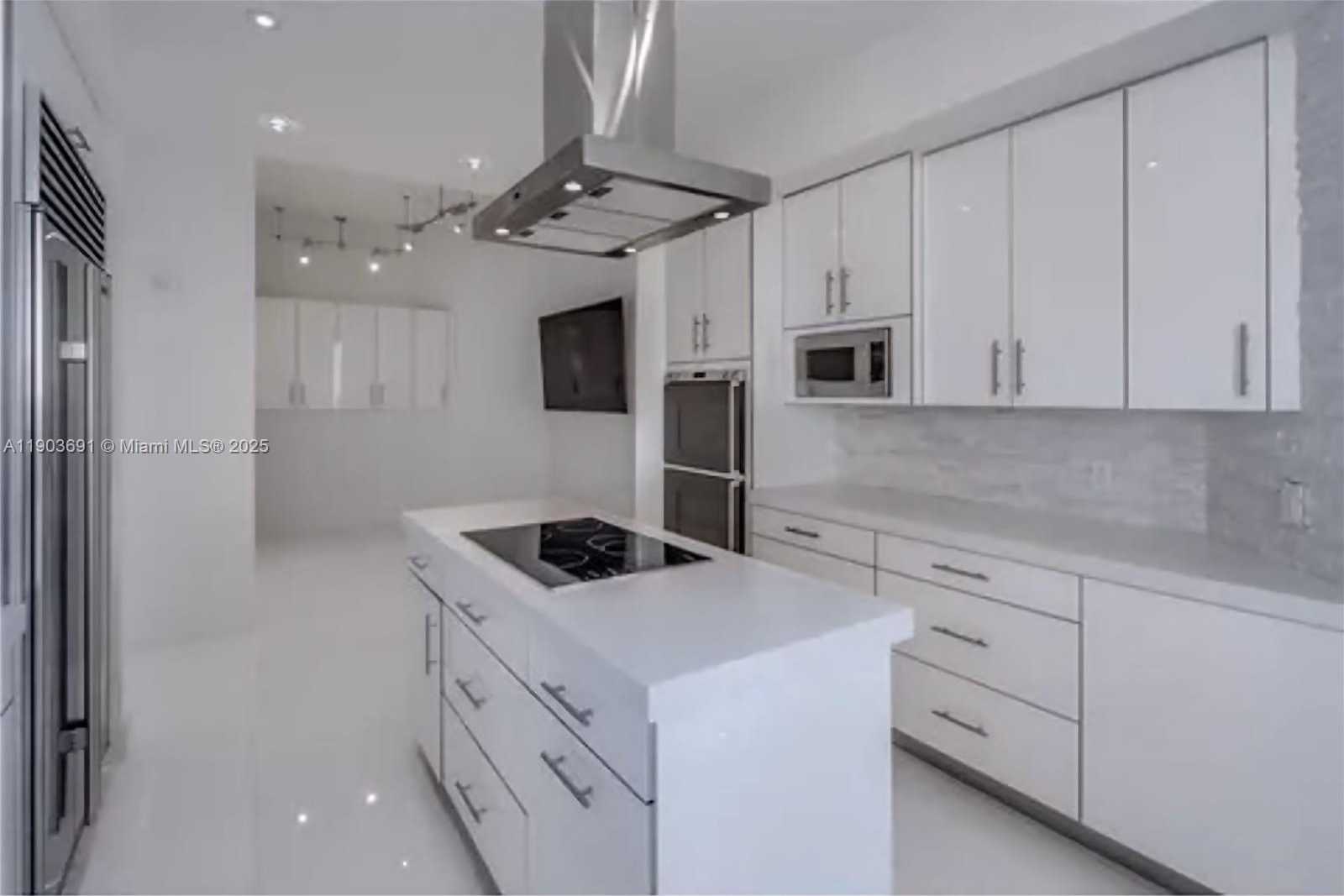 Small Image of 18101 COLLINS AVE #PH101, Sunny Isles Beach Number 14