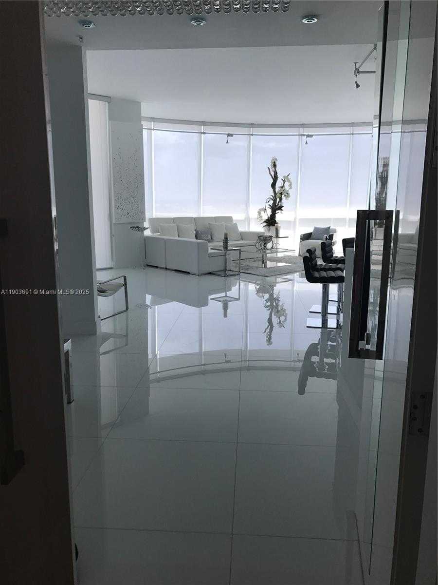 Small Image of 18101 COLLINS AVE #PH101, Sunny Isles Beach Number 3