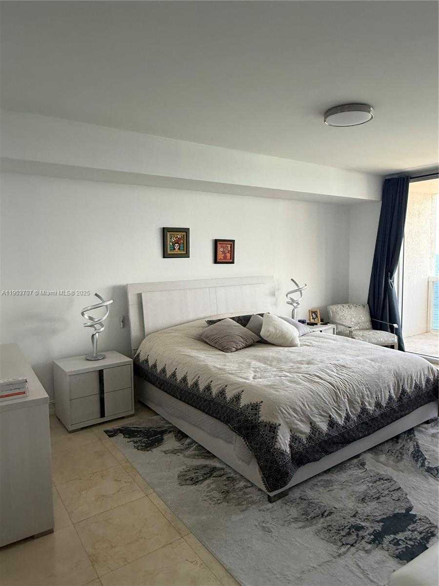 Small Image of 1850 SOUTH OCEAN DR #1702, Hallandale Beach Number 15