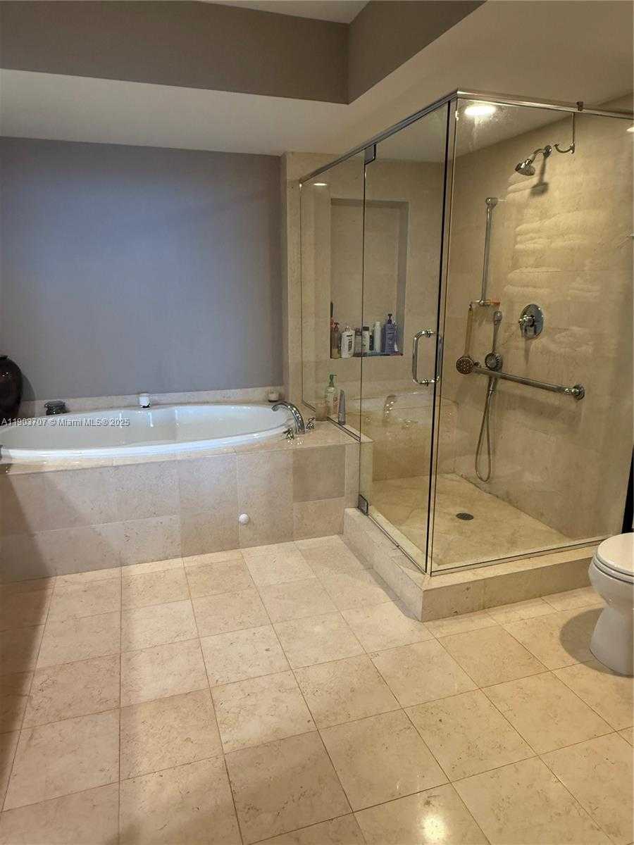 Small Image of 1850 SOUTH OCEAN DR #1702, Hallandale Beach Number 16