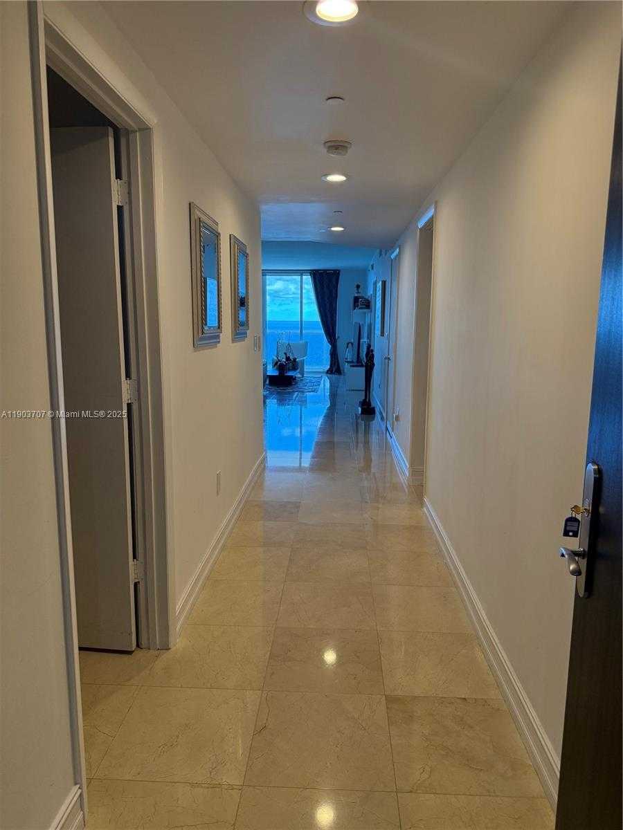 Small Image of 1850 SOUTH OCEAN DR #1702, Hallandale Beach Number 2