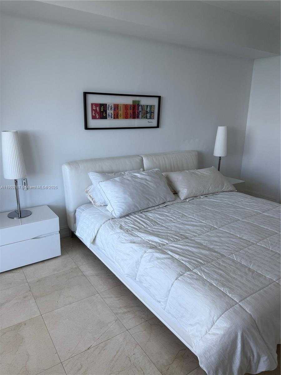 Small Image of 1850 SOUTH OCEAN DR #1702, Hallandale Beach Number 20