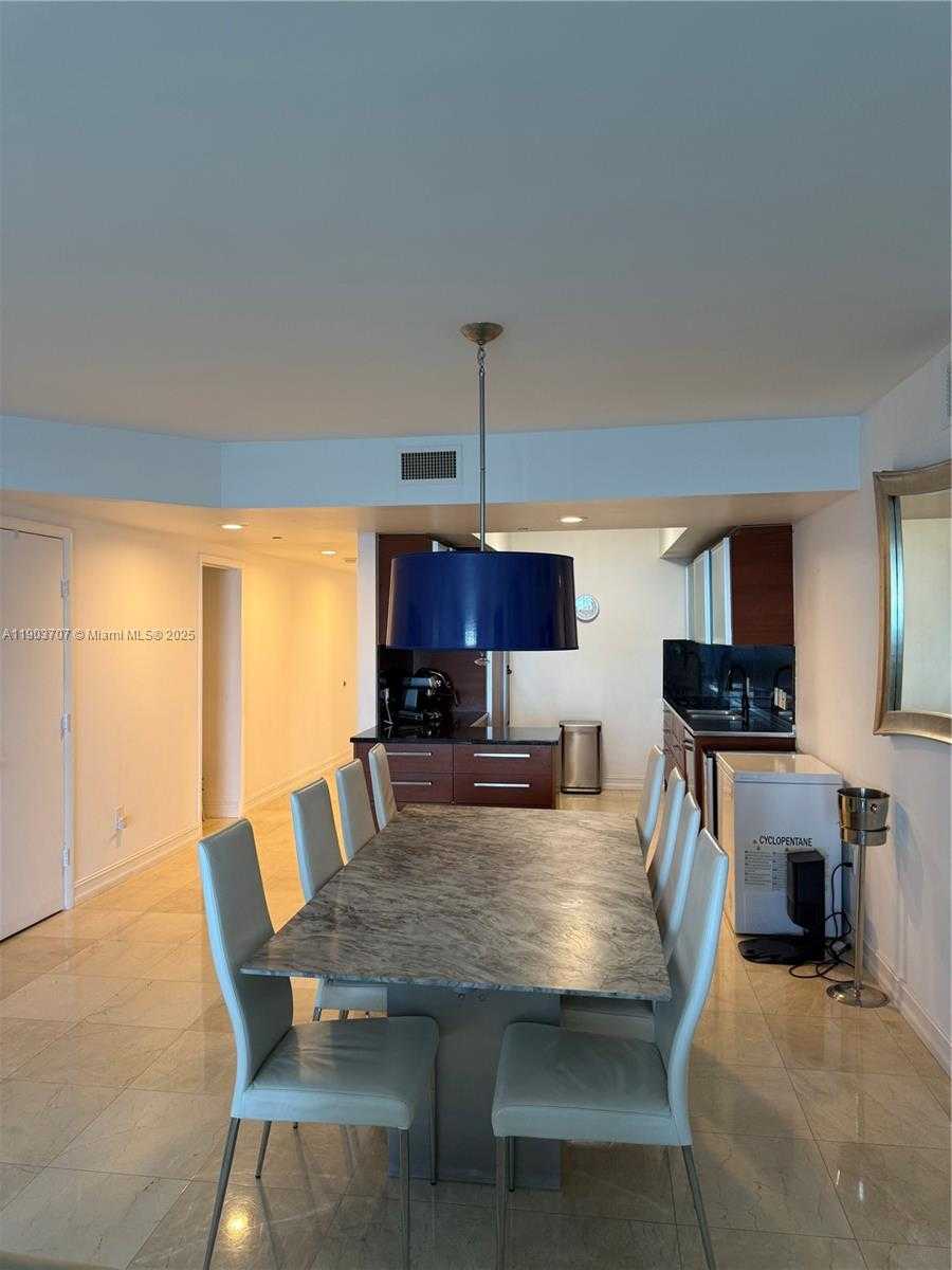 Small Image of 1850 SOUTH OCEAN DR #1702, Hallandale Beach Number 4