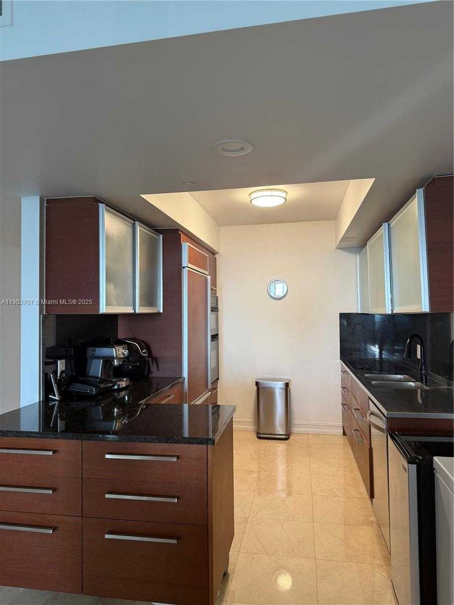 Small Image of 1850 SOUTH OCEAN DR #1702, Hallandale Beach Number 8