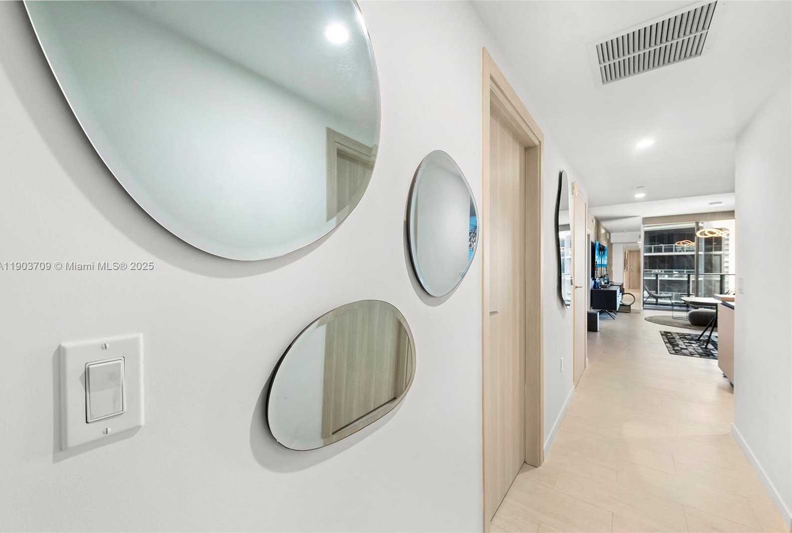 Imagen de Pequeño Objeto